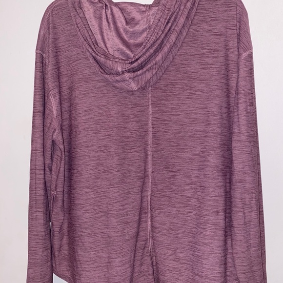 Active wear top - Picture 2 of 2